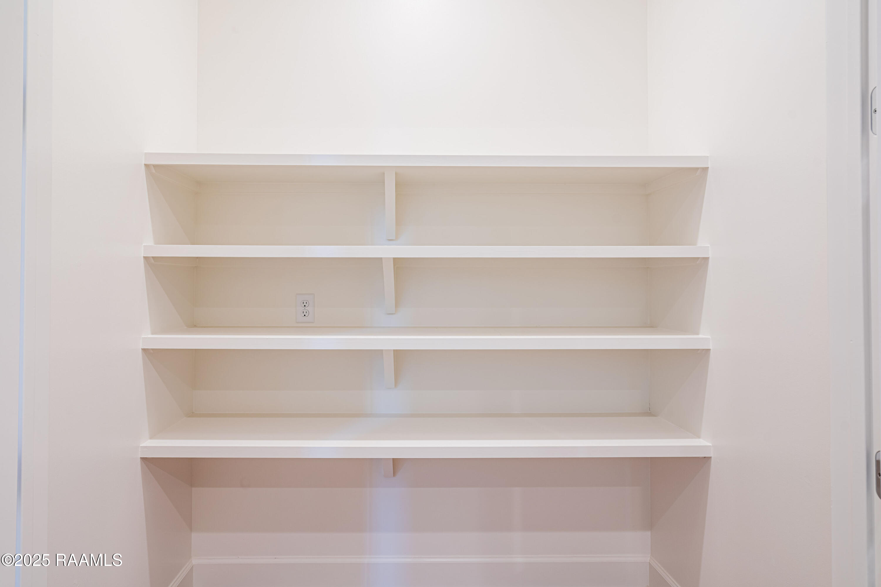 1510 Kaliste Saloom Road, Unit 404 Lafayette, LA 70508 - Photo 25 of 35 SH_03955-HDR