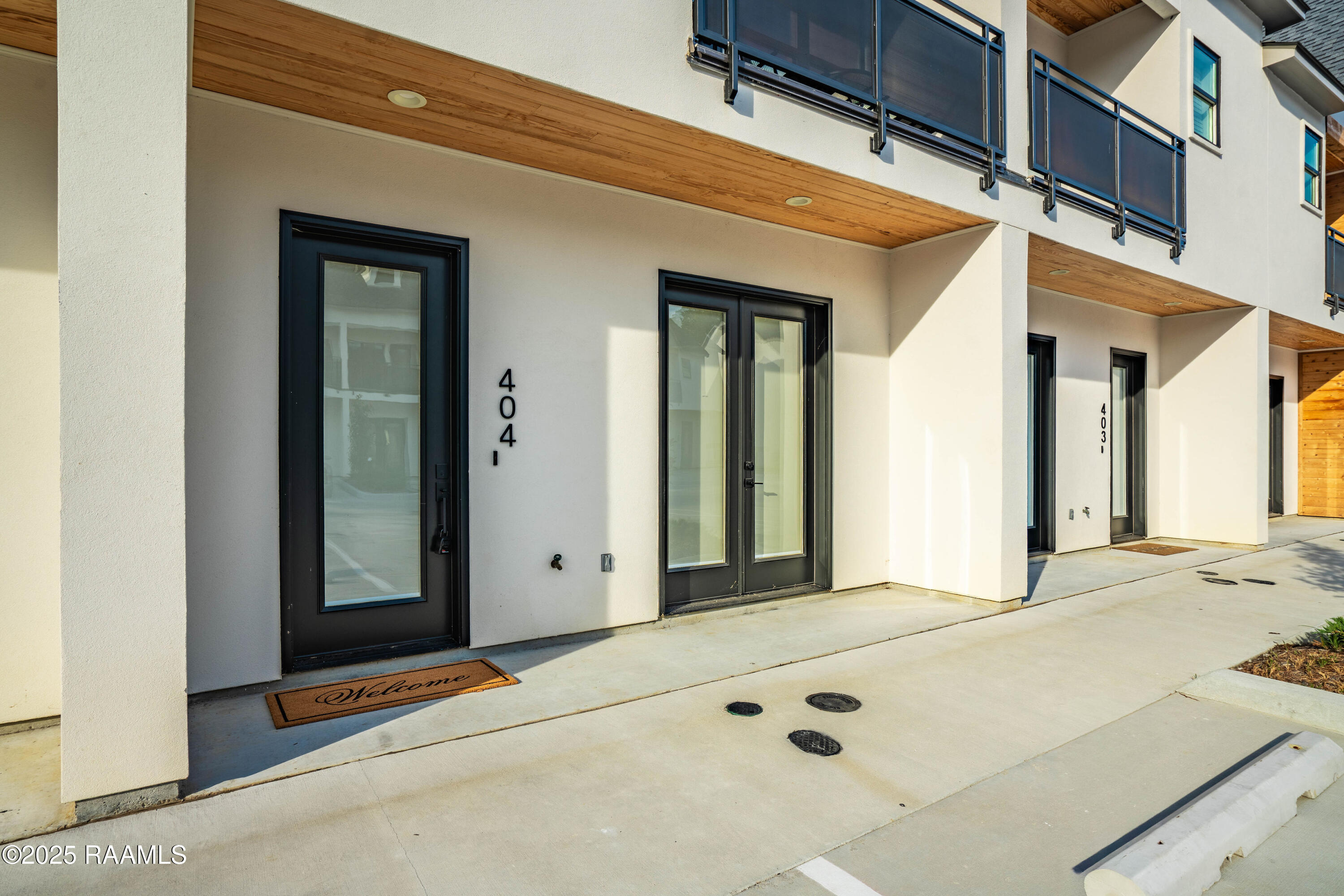 1510 Kaliste Saloom Road, Unit 404 Lafayette, LA 70508 - Photo 3 of 35 SH_03930-HDR