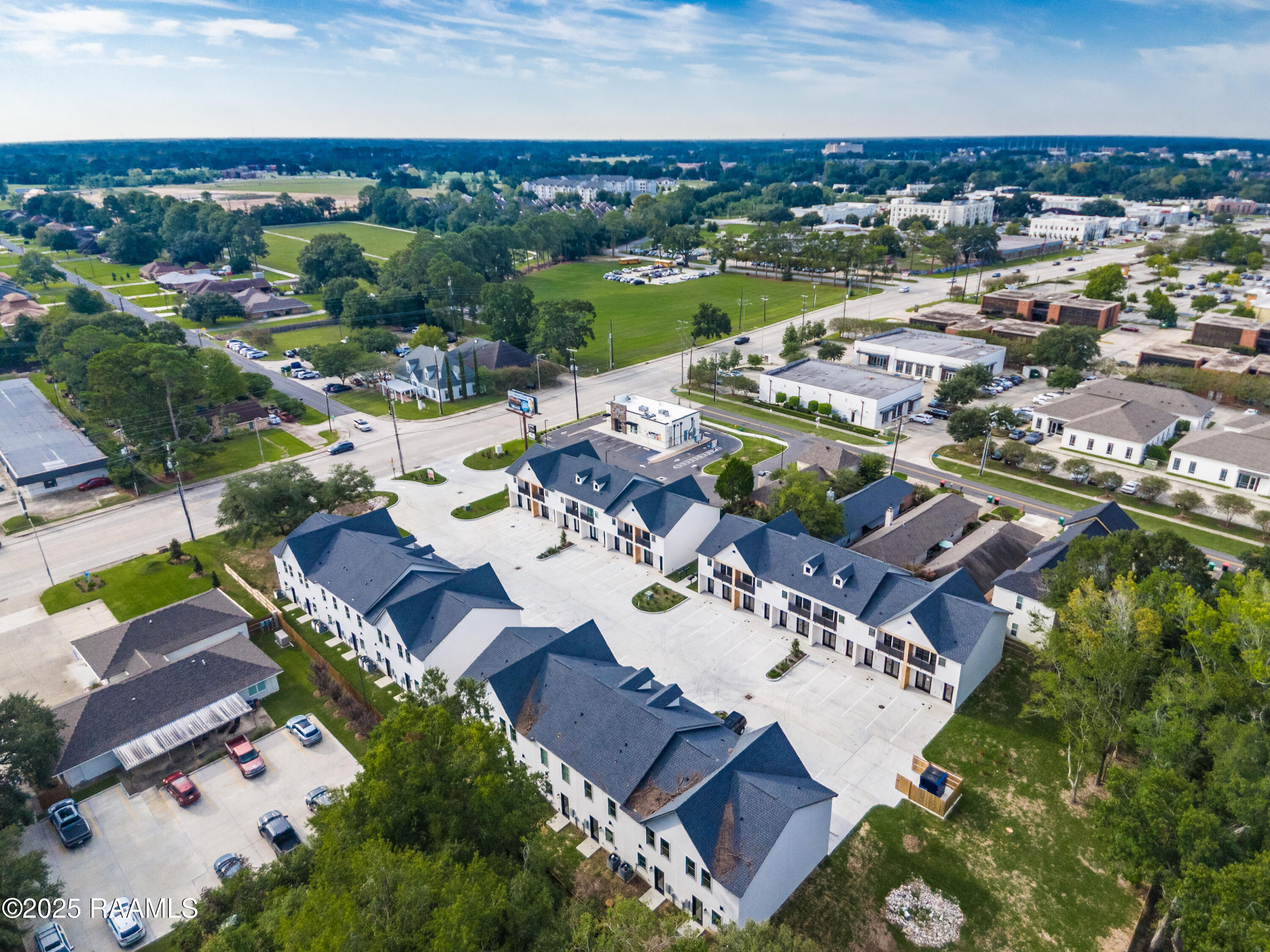 1510 Kaliste Saloom Road, Unit 404 Lafayette, LA 70508 - Photo 34 of 35 DJI_20250930092327_0129_D-HDR