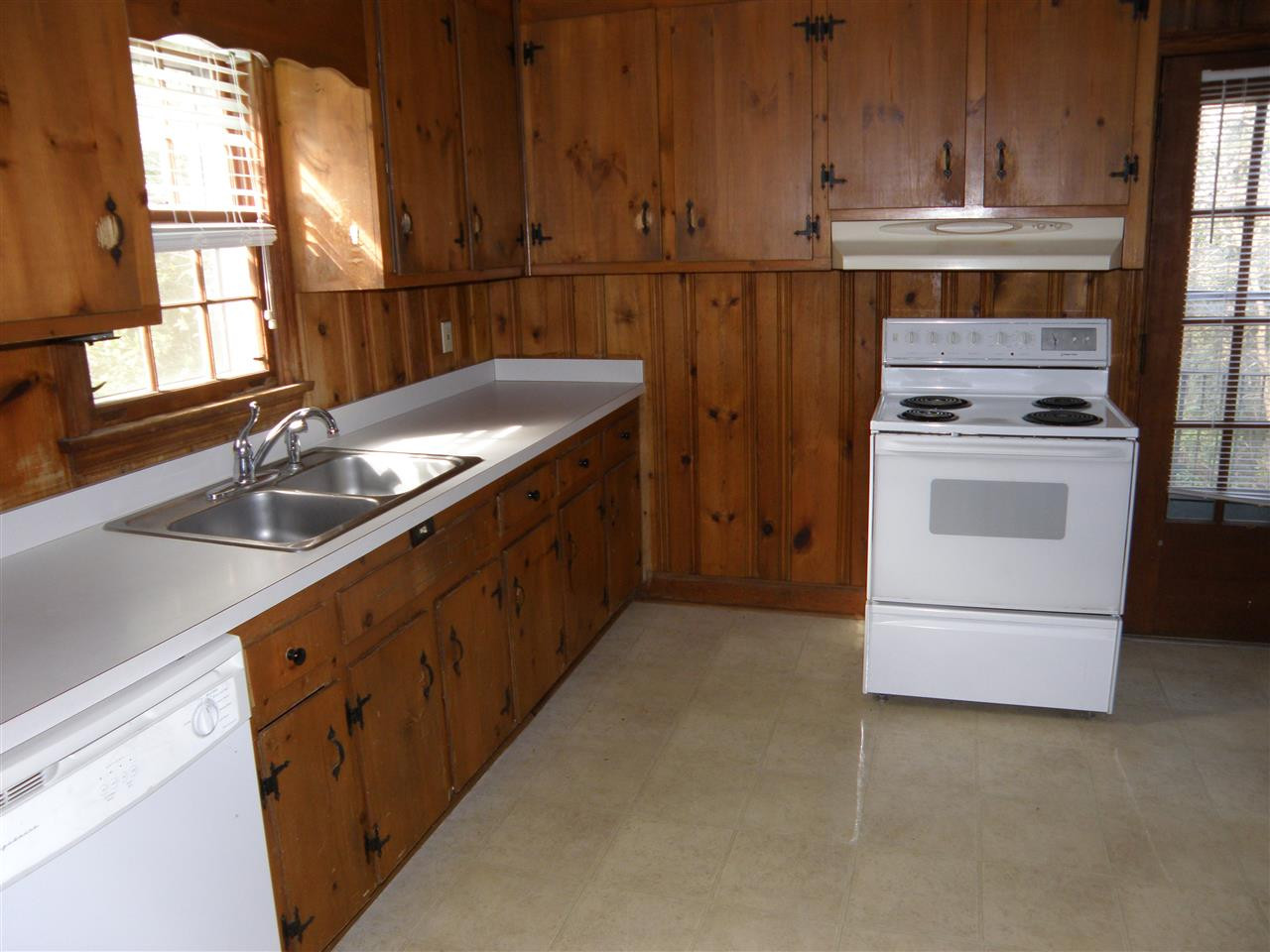 1801 Banbury Road Raleigh, NC 27608 - Photo 12 of 25 Photo 12