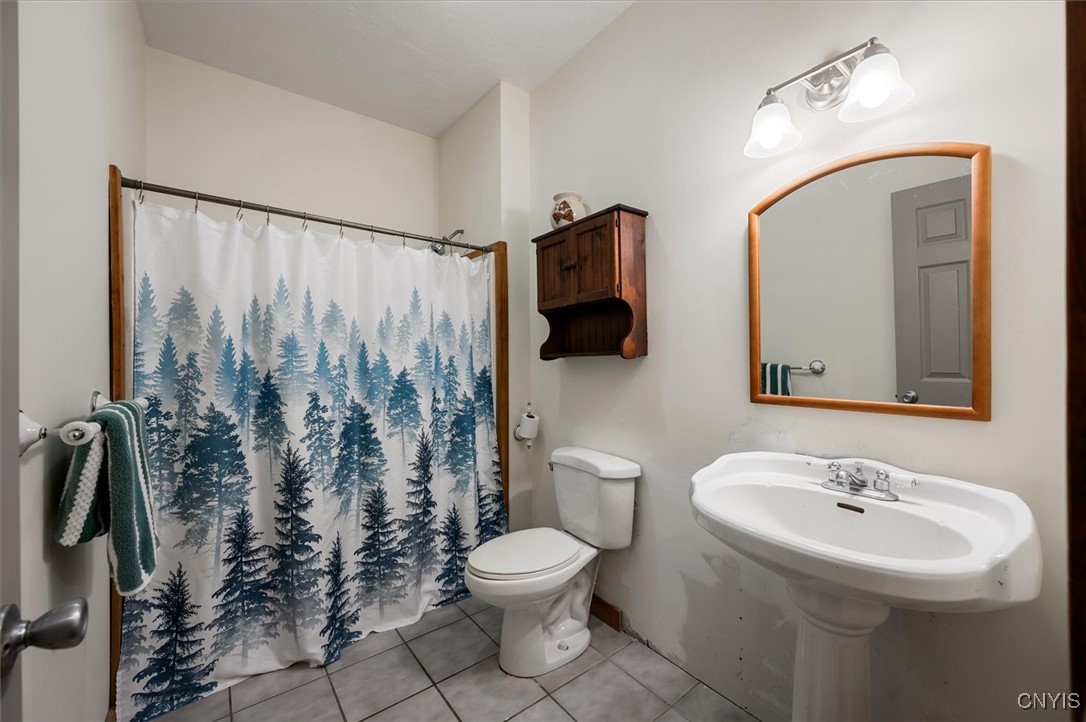 127 Long View West Webb, NY 13420 - Photo 18 of 25 Full second bathroom.