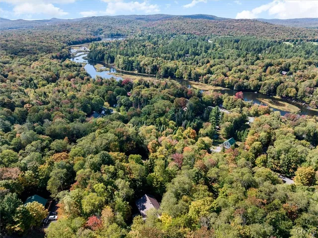 $579,000 | 127 Long View West, Webb, NY 13420