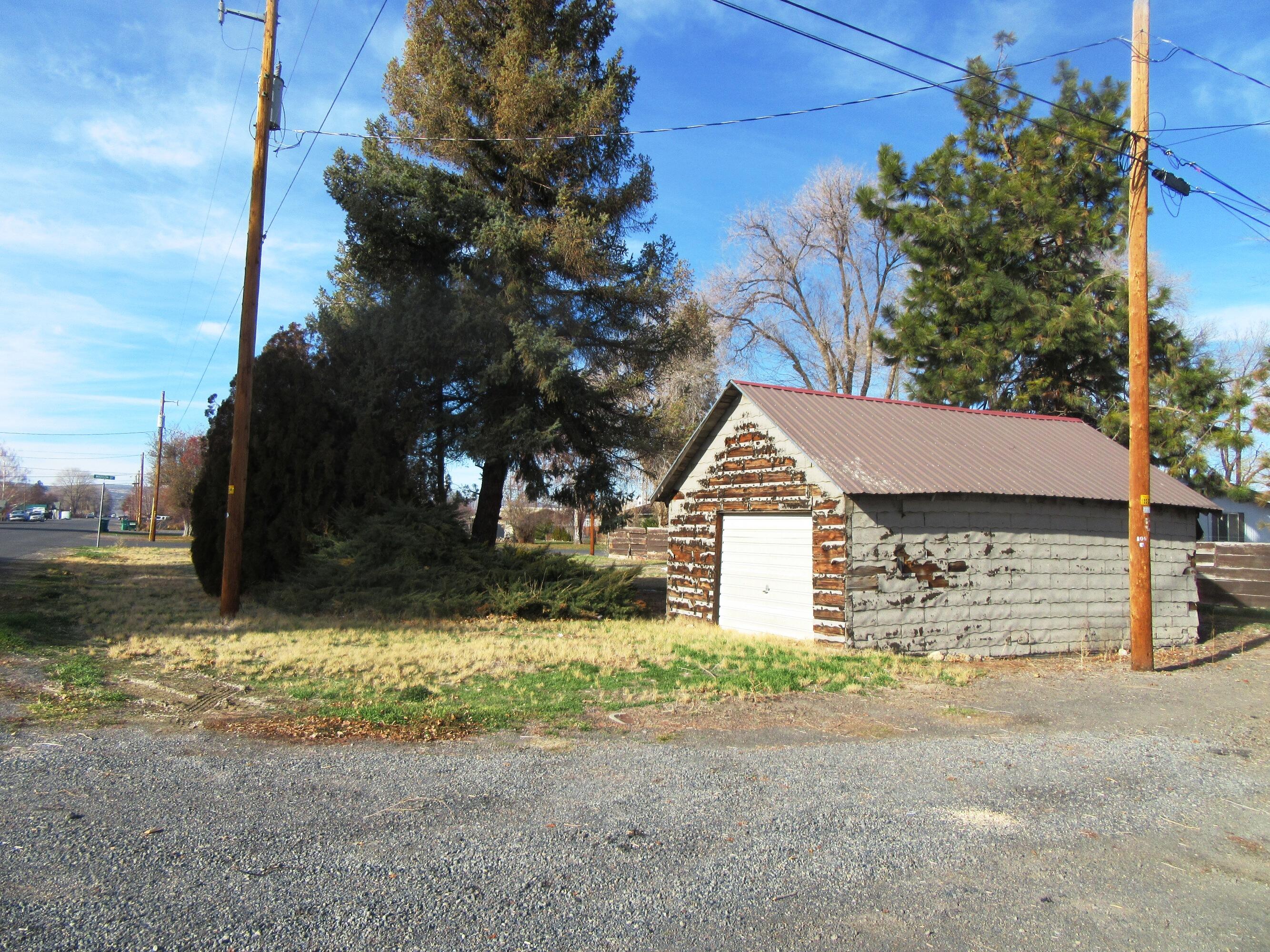 304 East 2nd Street Merrill, OR 97633 - Photo 12 of 14 012