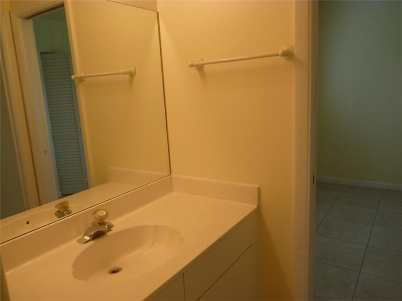 150 Riviera Circle, Unit 150 Weston, FL 33326 - Photo 8 of 16 Photo 8