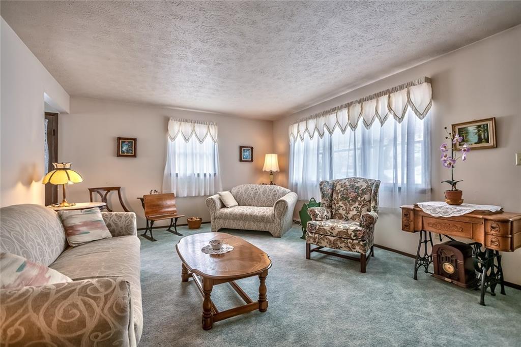 253 Forsythe Road Valencia, PA 16059 - Photo 3 of 25