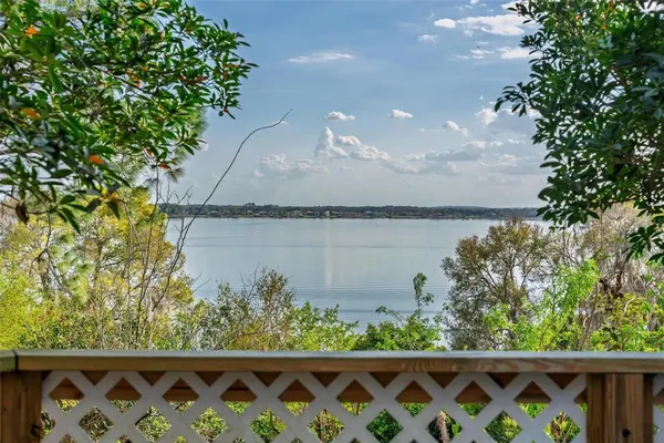 $2,300,000 | 976 Fairview Avenue, Mount Dora, FL 32757