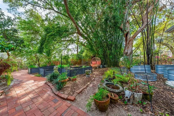$2,300,000 | 976 Fairview Avenue, Mount Dora, FL 32757