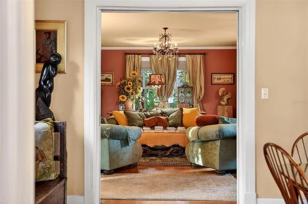 $2,300,000 | 976 Fairview Avenue, Mount Dora, FL 32757