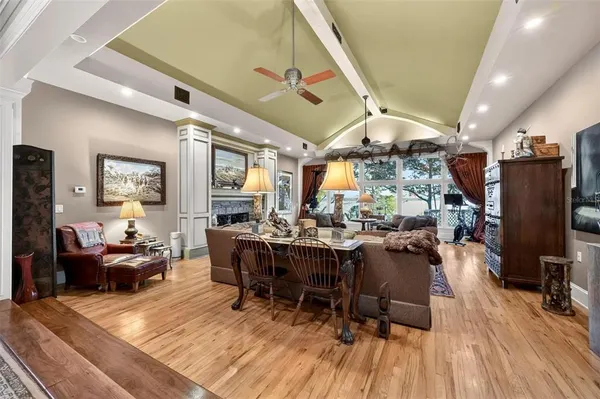$2,300,000 | 976 Fairview Avenue, Mount Dora, FL 32757
