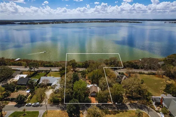$2,300,000 | 976 Fairview Avenue, Mount Dora, FL 32757