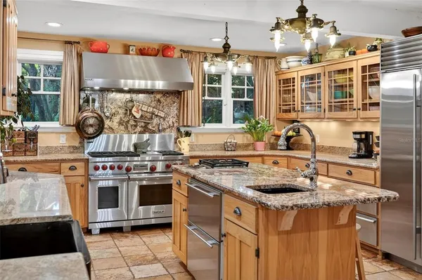 $2,300,000 | 976 Fairview Avenue, Mount Dora, FL 32757