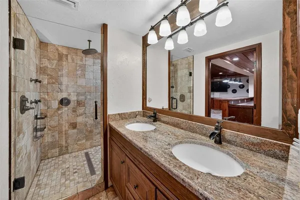 $2,300,000 | 976 Fairview Avenue, Mount Dora, FL 32757