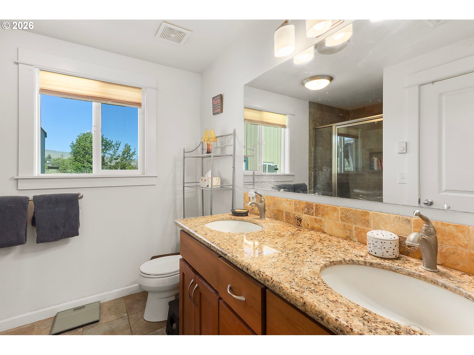 5073 Chenoweth Road The Dalles, OR 97058 - Photo 17 of 36