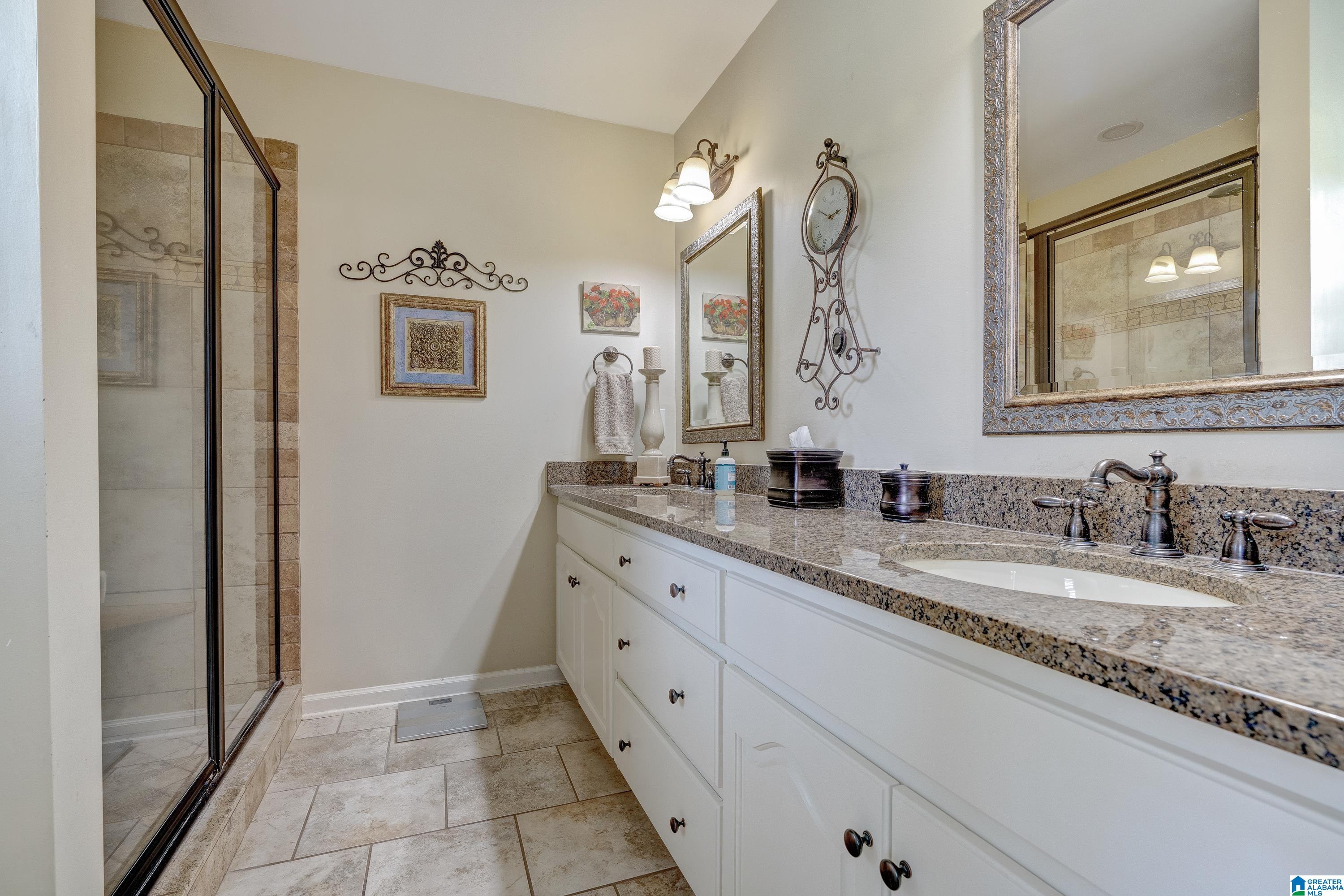 853 Ridgecrest Drive Gardendale, AL 35071 - Photo 22 of 34