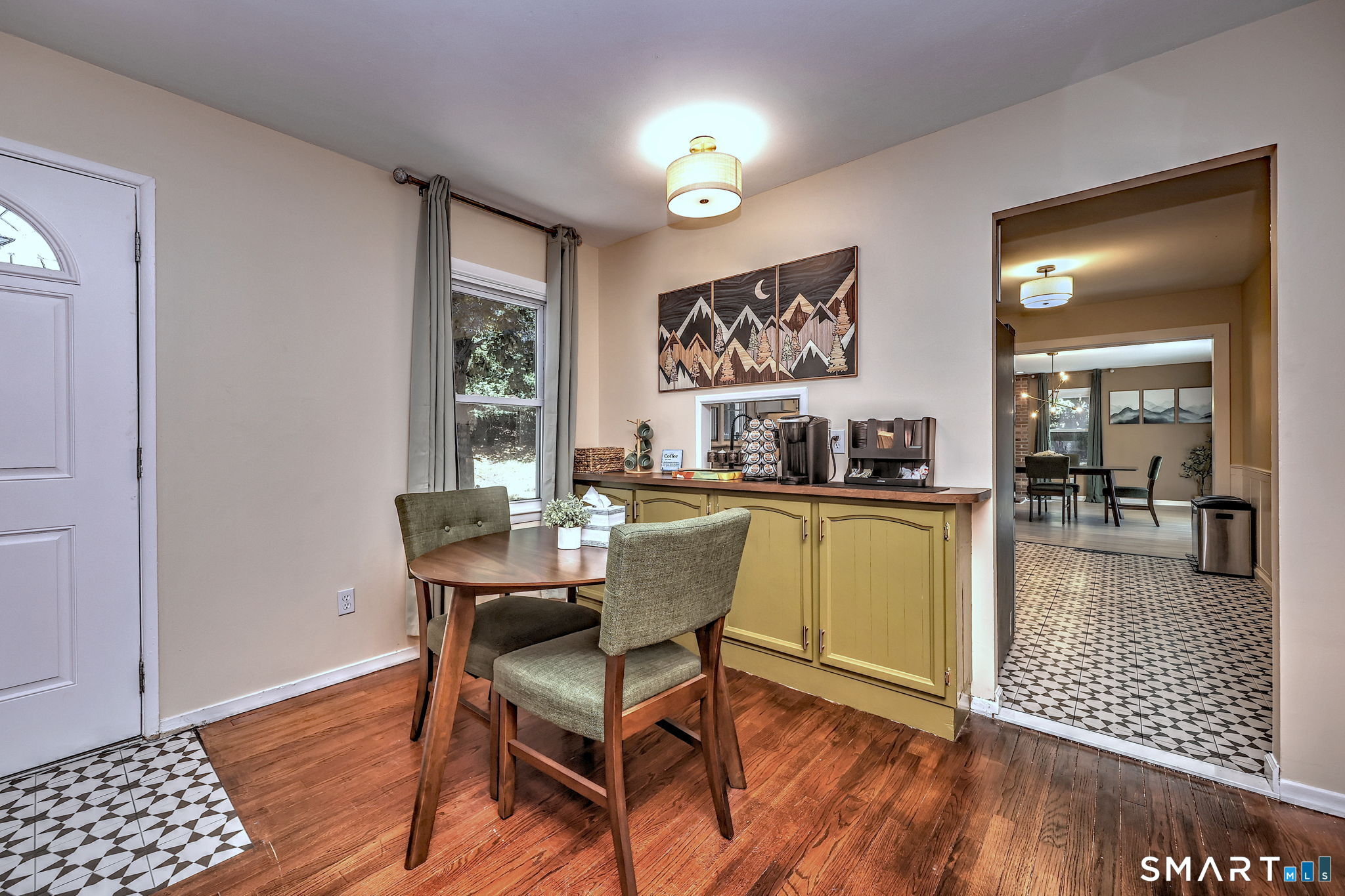 69 Bassett Road North Haven, CT 06473 - Photo 6 of 37