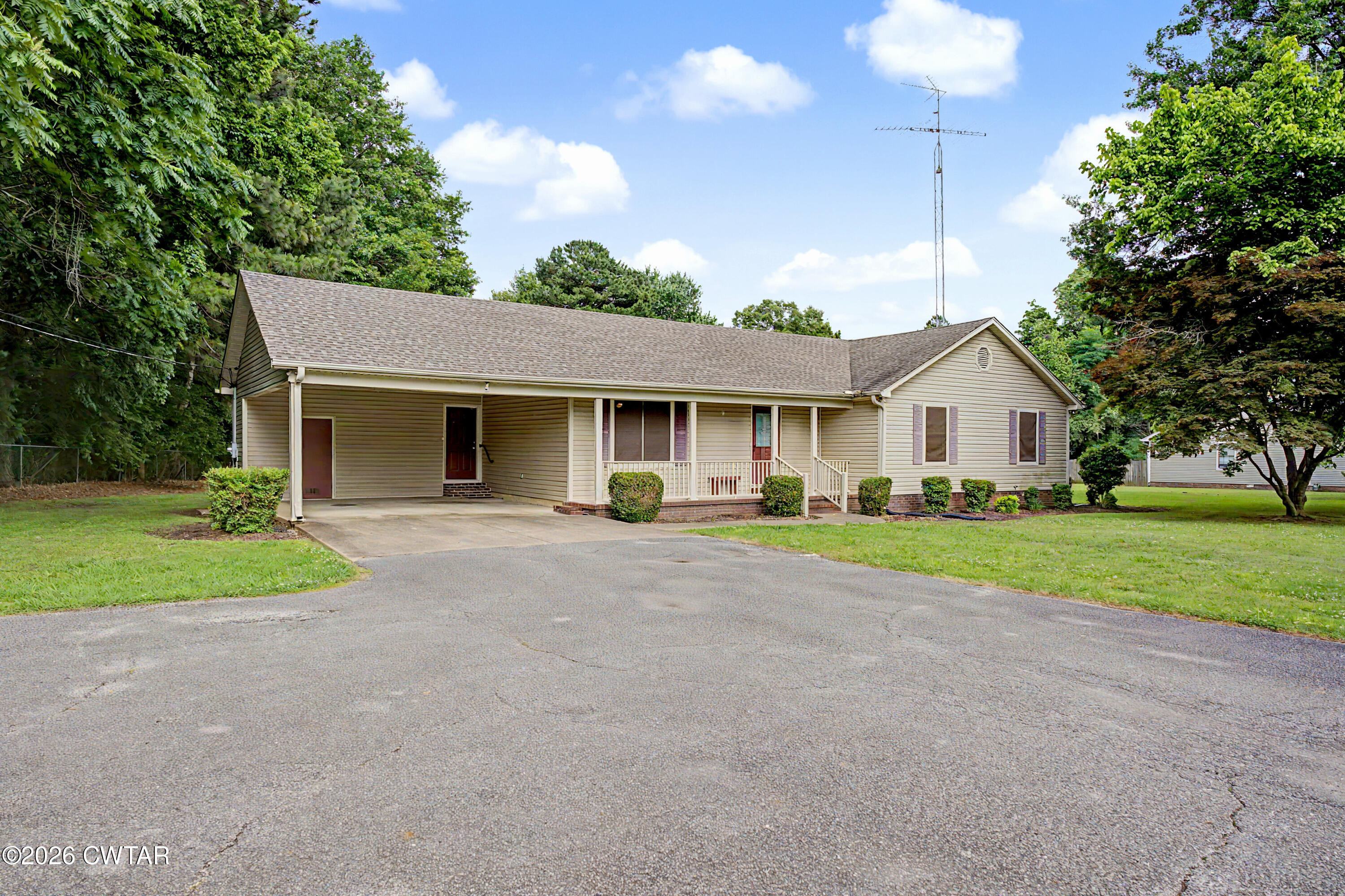 1074 Old Humboldt Road Jackson, TN 38305 - Photo 2 of 20 Front 2