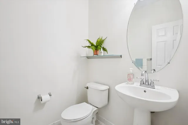 $800,000 | 3335 Beechcliff Drive, Alexandria, VA 22306