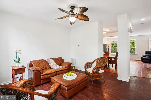 $800,000 | 3335 Beechcliff Drive, Alexandria, VA 22306