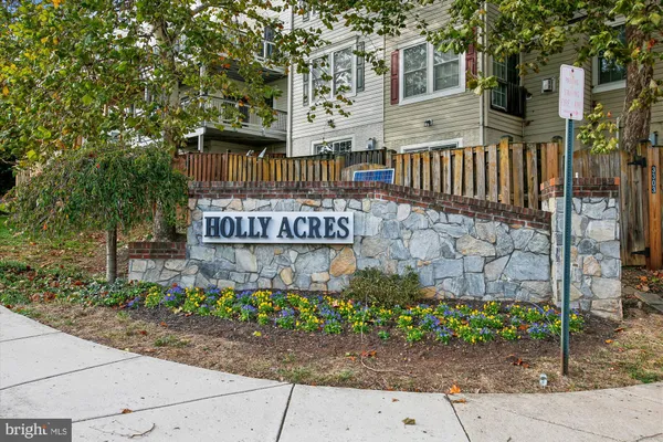 $800,000 | 3335 Beechcliff Drive, Alexandria, VA 22306