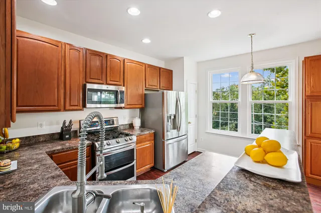 $800,000 | 3335 Beechcliff Drive, Alexandria, VA 22306