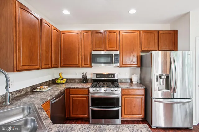 $800,000 | 3335 Beechcliff Drive, Alexandria, VA 22306