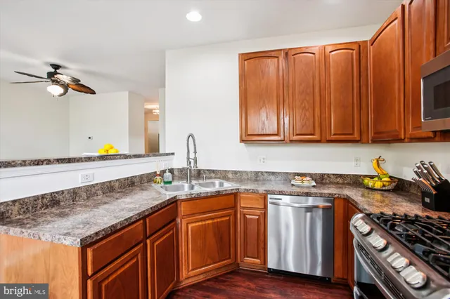 $800,000 | 3335 Beechcliff Drive, Alexandria, VA 22306