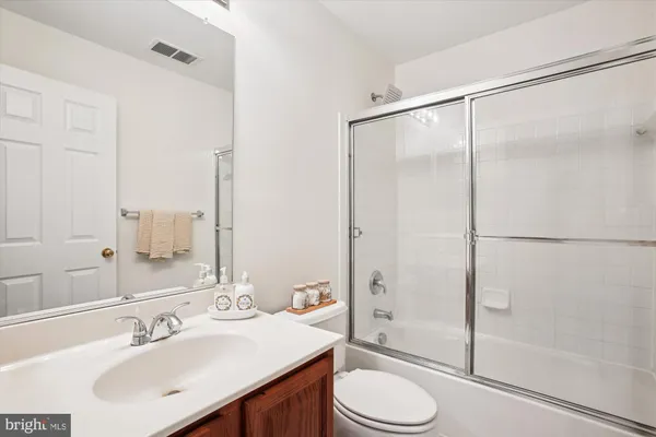 $800,000 | 3335 Beechcliff Drive, Alexandria, VA 22306