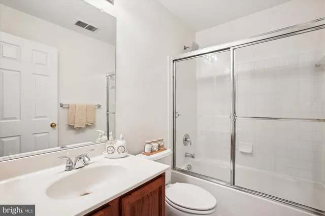 $800,000 | 3335 Beechcliff Drive, Alexandria, VA 22306