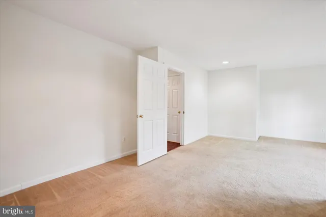 $800,000 | 3335 Beechcliff Drive, Alexandria, VA 22306