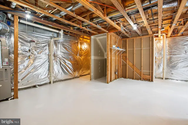 $800,000 | 3335 Beechcliff Drive, Alexandria, VA 22306