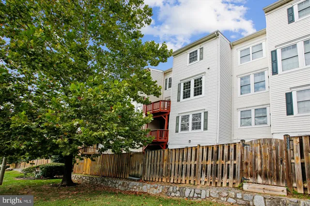 $800,000 | 3335 Beechcliff Drive, Alexandria, VA 22306