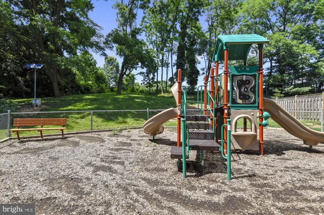 $800,000 | 3335 Beechcliff Drive, Alexandria, VA 22306