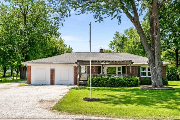 $300,000 | 209 Woodrig Road, Bloomington, IL 61704