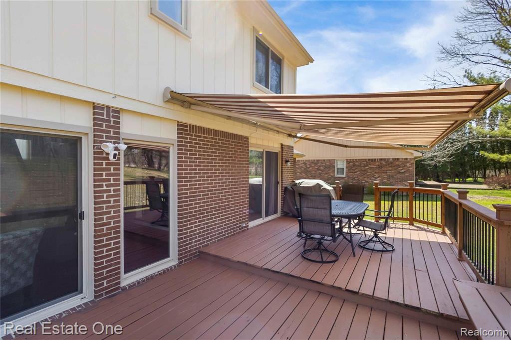 702 Ten Point Drive Rochester Hills, MI 48309 - Photo 32 of 34