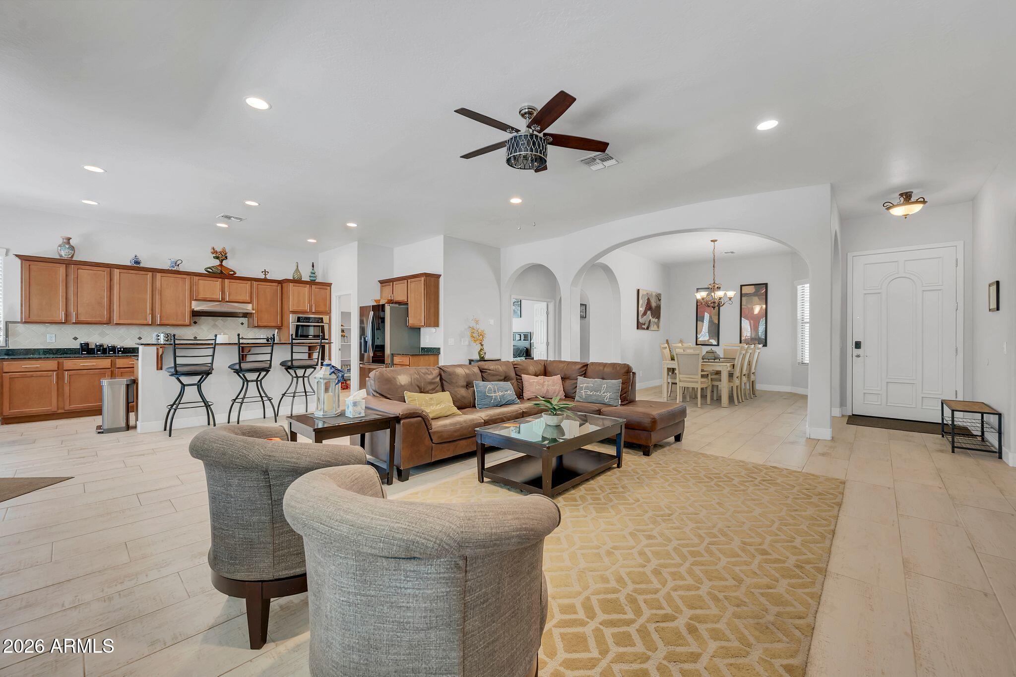 2414 West Mineral Road Phoenix, AZ 85041 - Photo 7 of 39