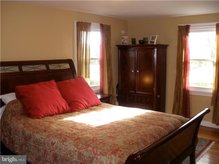 527 Ashmead Road Cheltenham, PA 19012 - Photo 14 of 21 Bedroom - Main