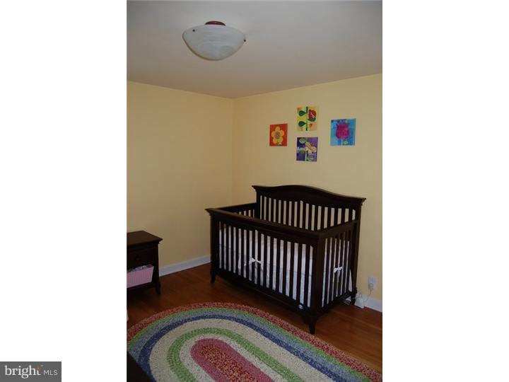 527 Ashmead Road Cheltenham, PA 19012 - Photo 17 of 21 Bedroom 3