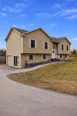 $420,000 | 3 Dawns Way, Swanton, VT 05488