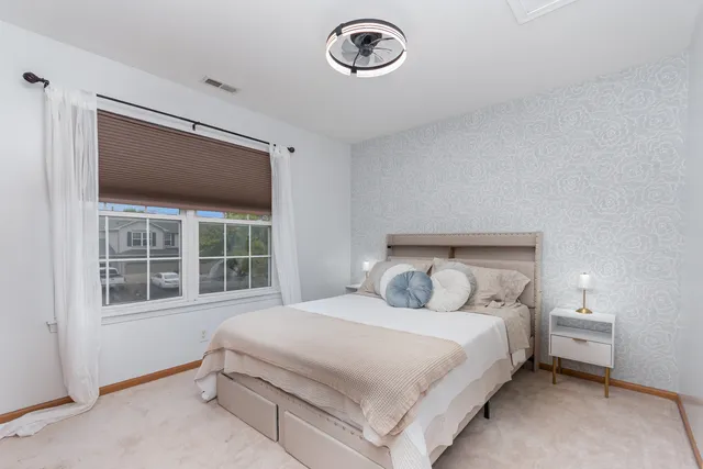 $290,000 | 1796 South Wentworth Circle, Romeoville, IL 60446