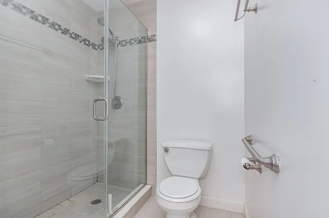 $290,000 | 1796 South Wentworth Circle, Romeoville, IL 60446