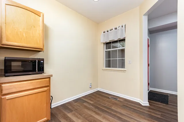 $290,000 | 1796 South Wentworth Circle, Romeoville, IL 60446