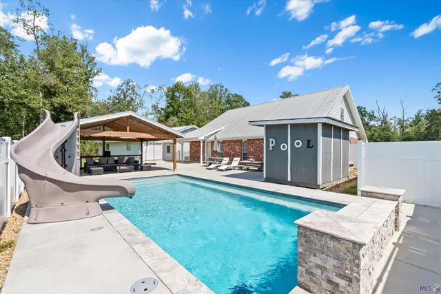 $425,000 | 32885 Lower Rome Road, Springfield, LA 70462