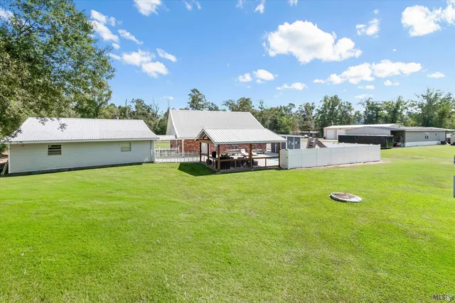 $425,000 | 32885 Lower Rome Road, Springfield, LA 70462