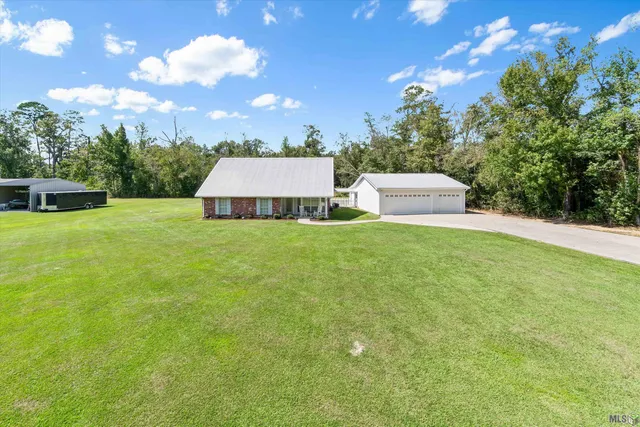 $425,000 | 32885 Lower Rome Road, Springfield, LA 70462