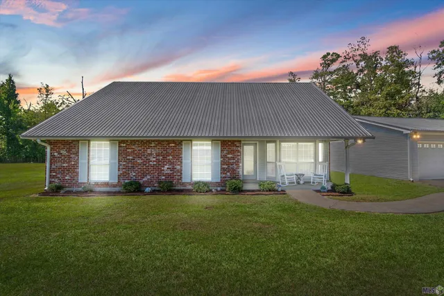 $425,000 | 32885 Lower Rome Road, Springfield, LA 70462