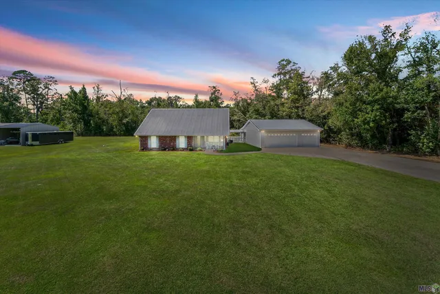$425,000 | 32885 Lower Rome Road, Springfield, LA 70462
