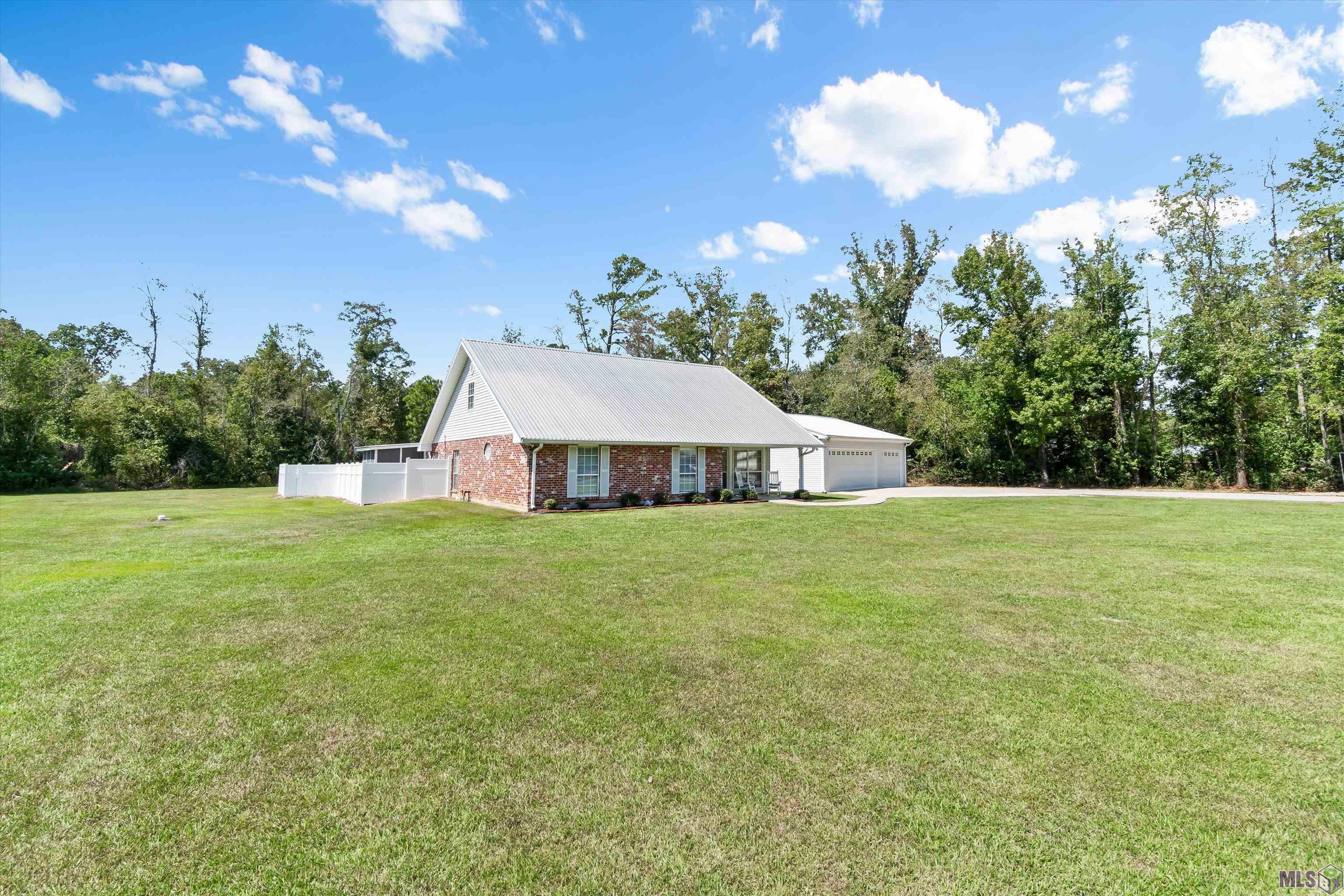 32885 Lower Rome Road Springfield, LA 70462 - Photo 5 of 49