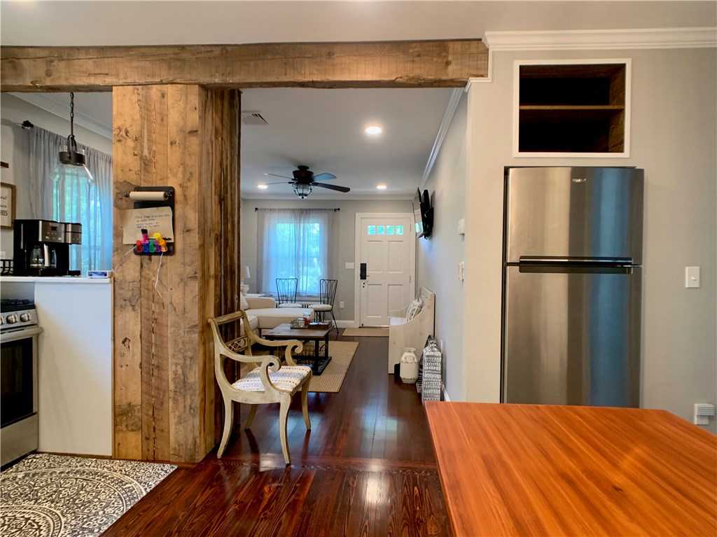 18 Sylvan Street Newport, RI 02840 - Photo 11 of 29