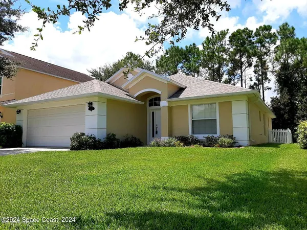$2,150 | 2622 Glasbern Circle, Melbourne, FL 32904