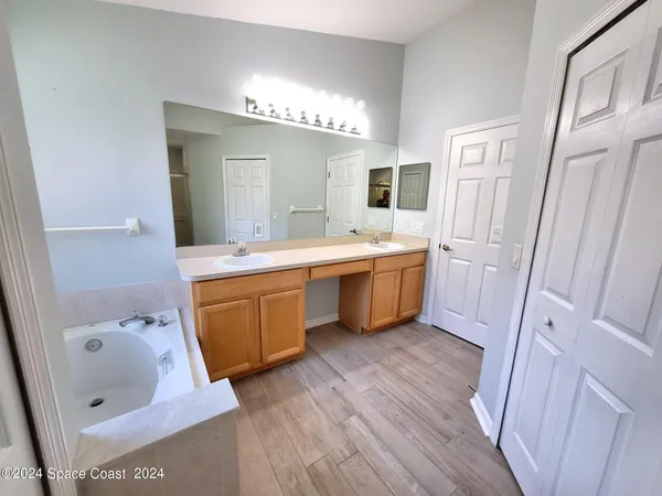 $2,150 | 2622 Glasbern Circle, Melbourne, FL 32904